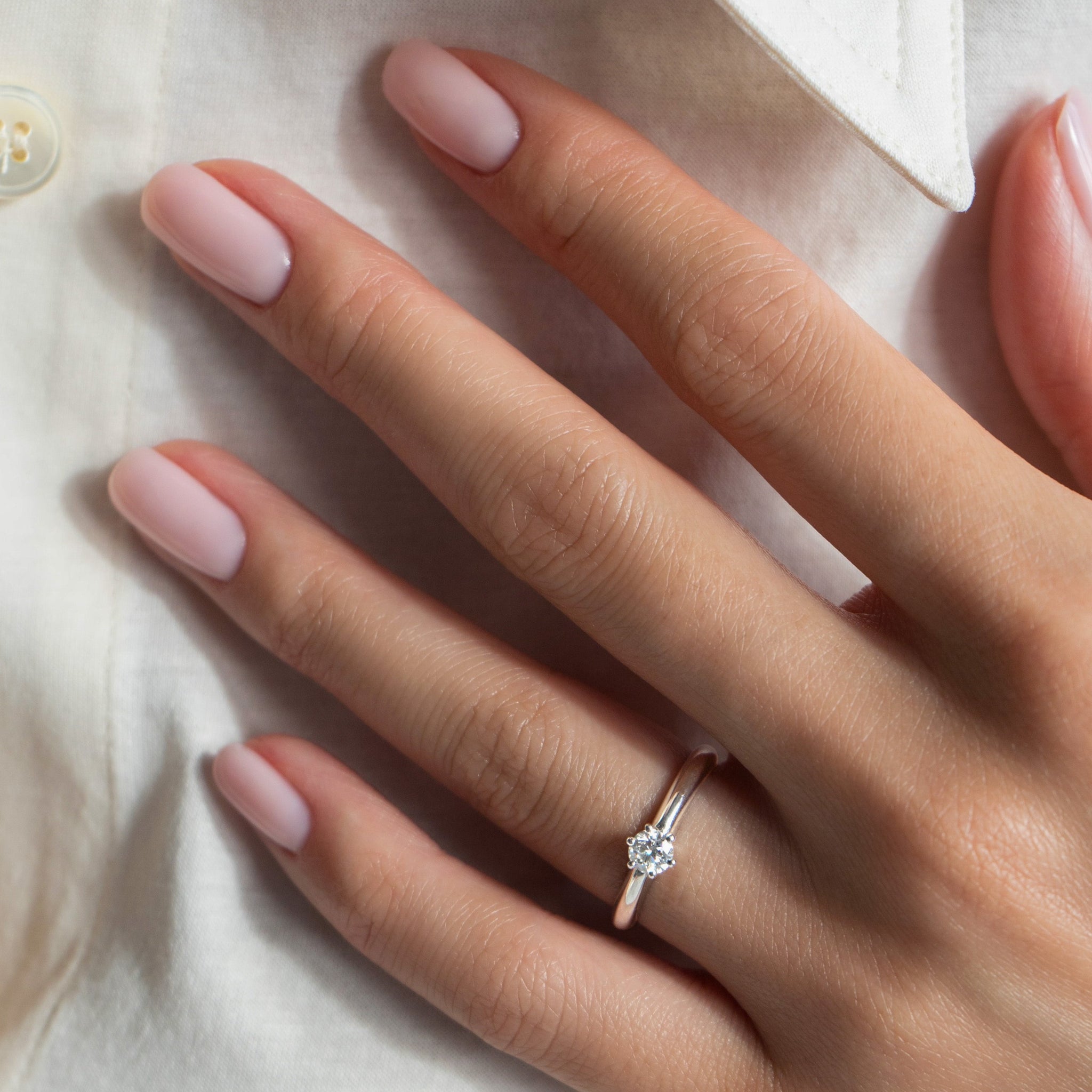 Engagement ring, white gold, ct, size 52