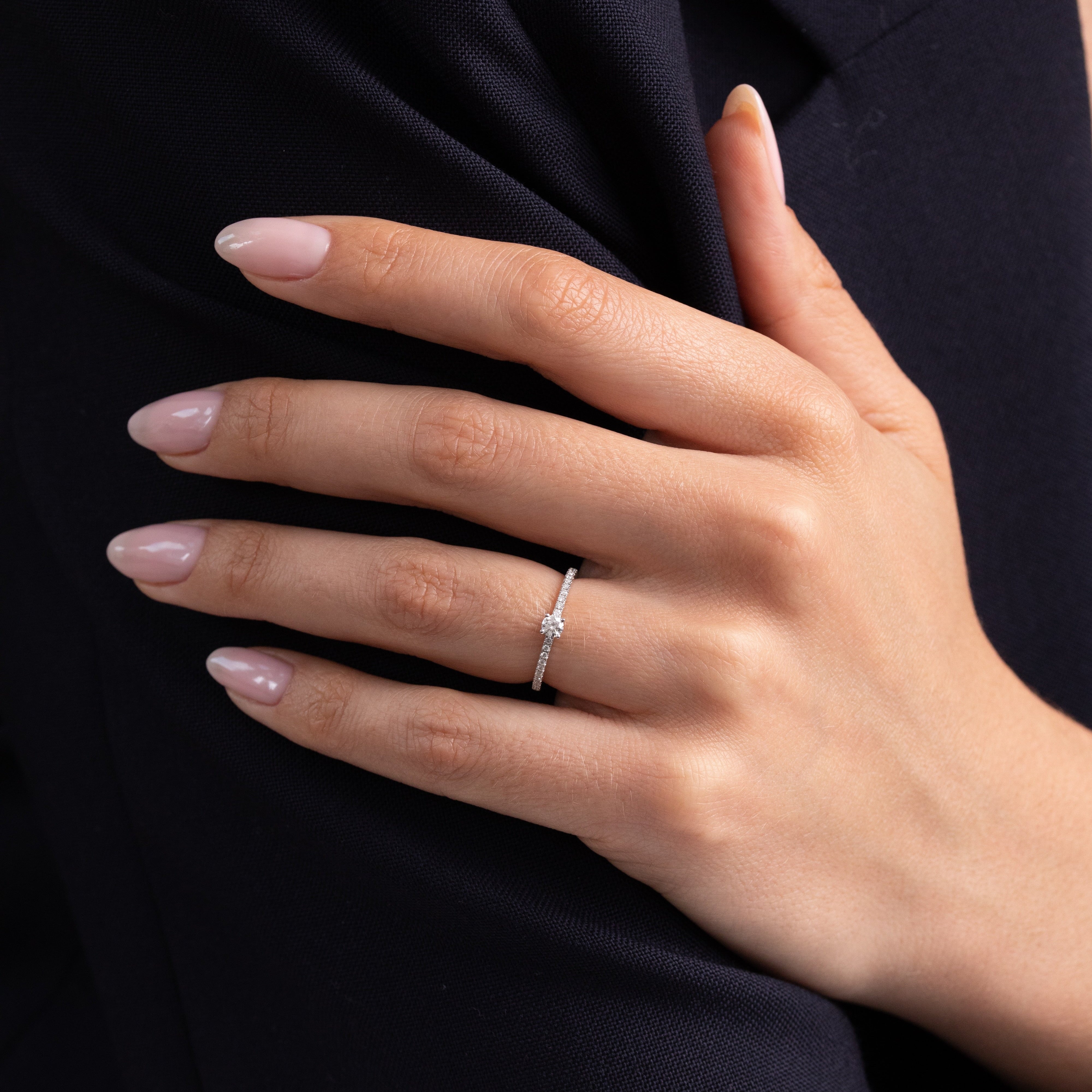 Aspen Round Ring, White Gold, Size 52