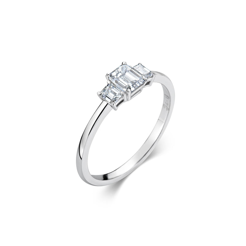 LIZ EMERALD CUT white gold